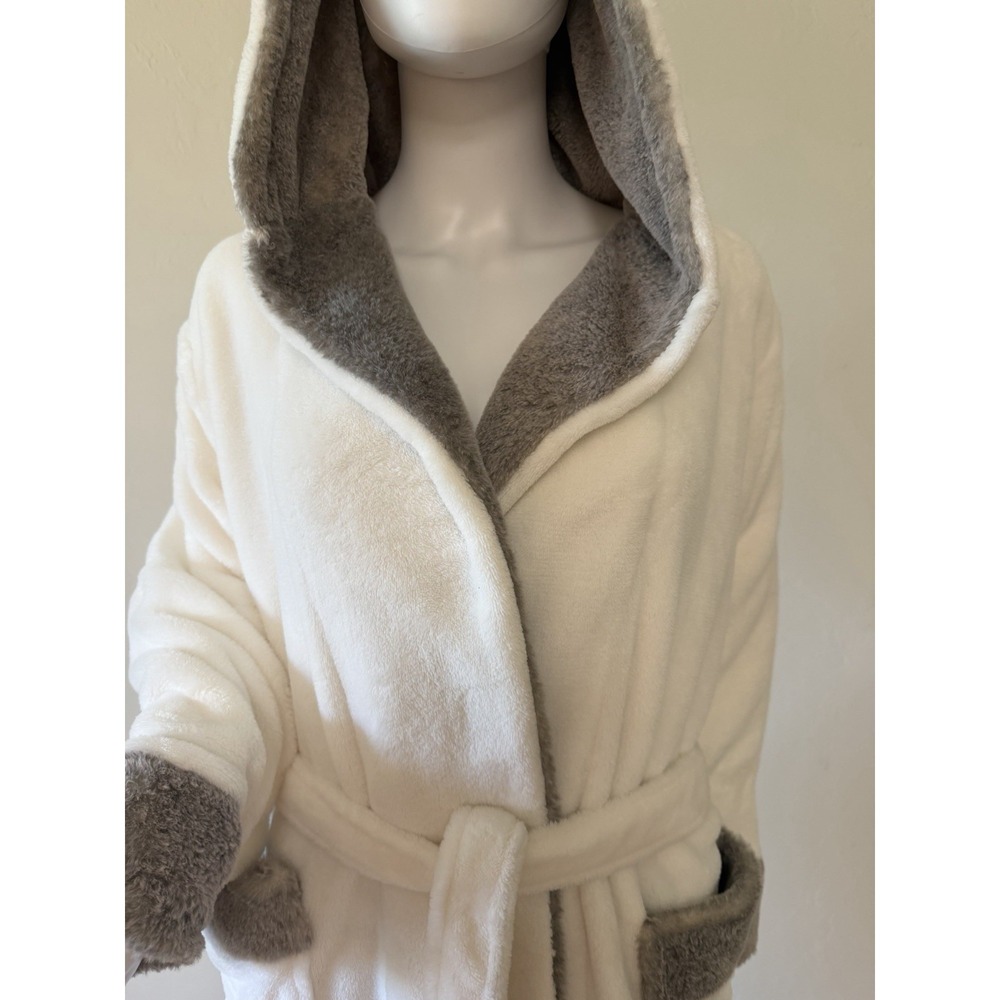 Soft White And Gray Plush Fleece Hooded Robe S/M Women's Fur Trim Belted Pockets - Picture 4 of 13